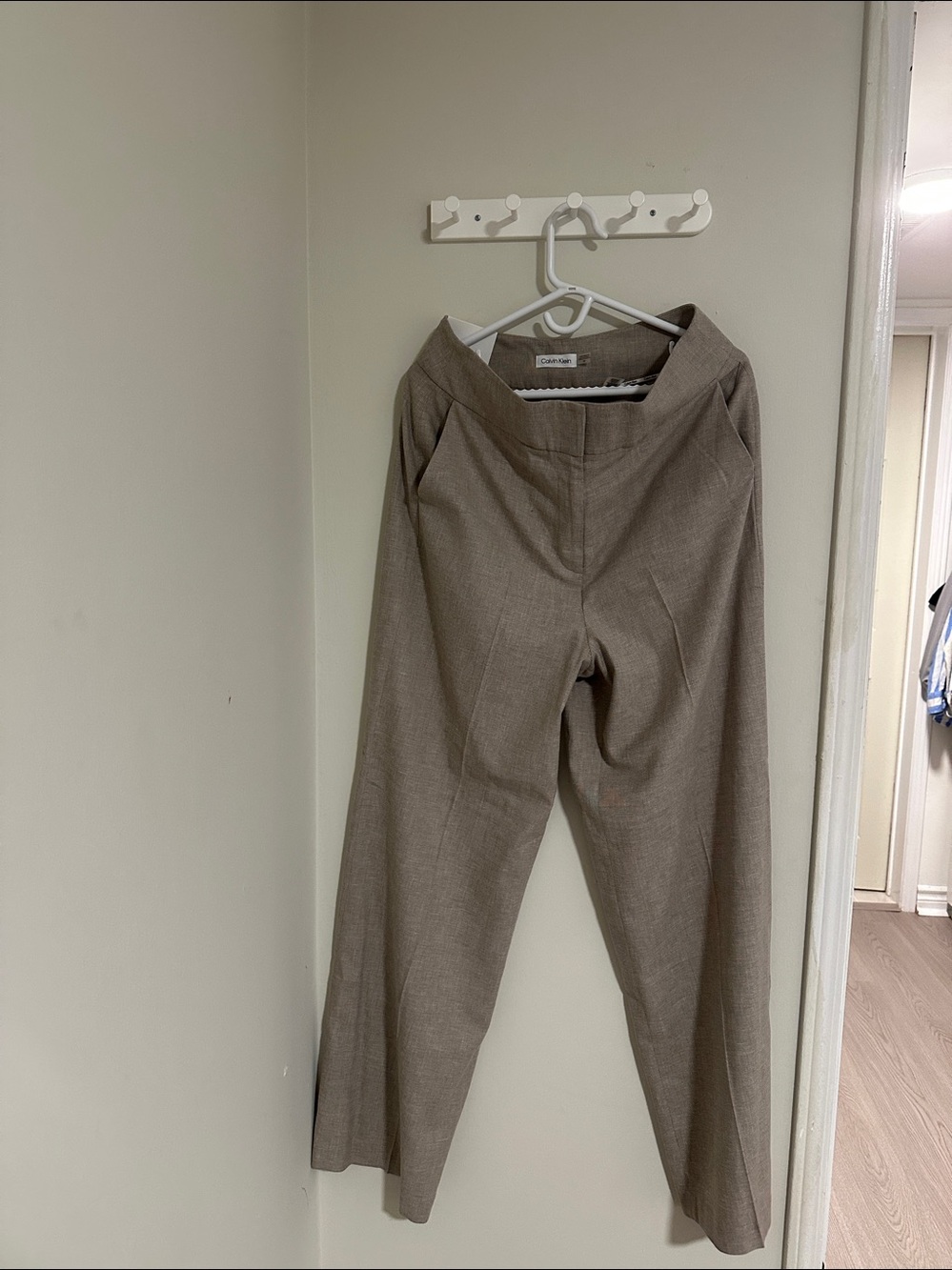 Calvin Klein Beige whitney pant